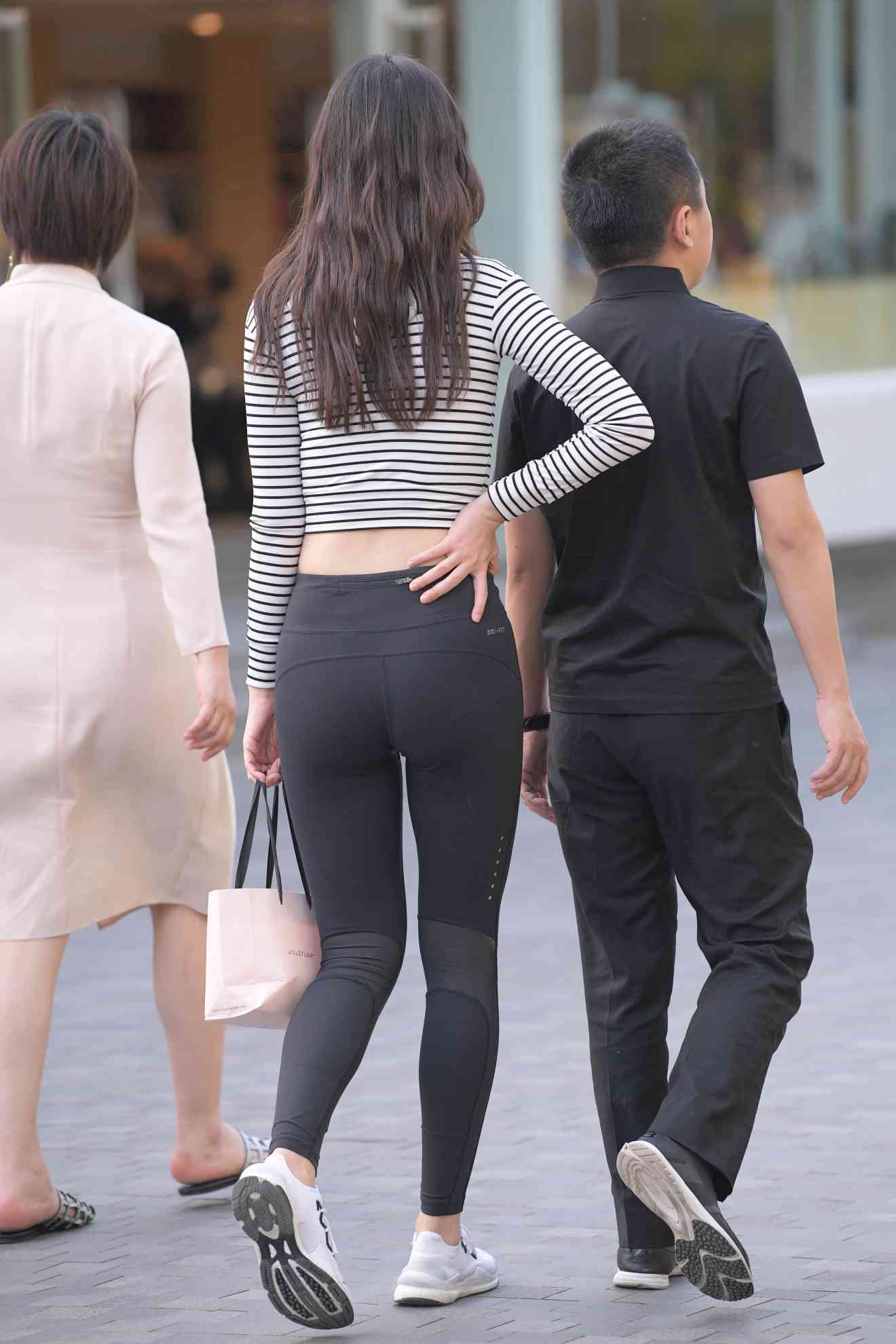 图片[3]-【免费】逛街的瑜伽裤女人【23P】04033-枫林图图