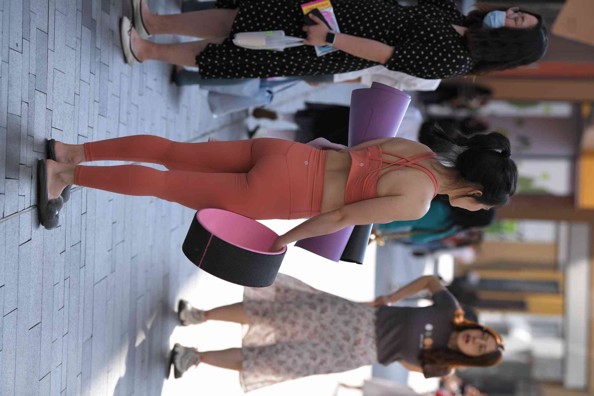图片[2]-练瑜伽的姑娘【176P】04028-枫林图图