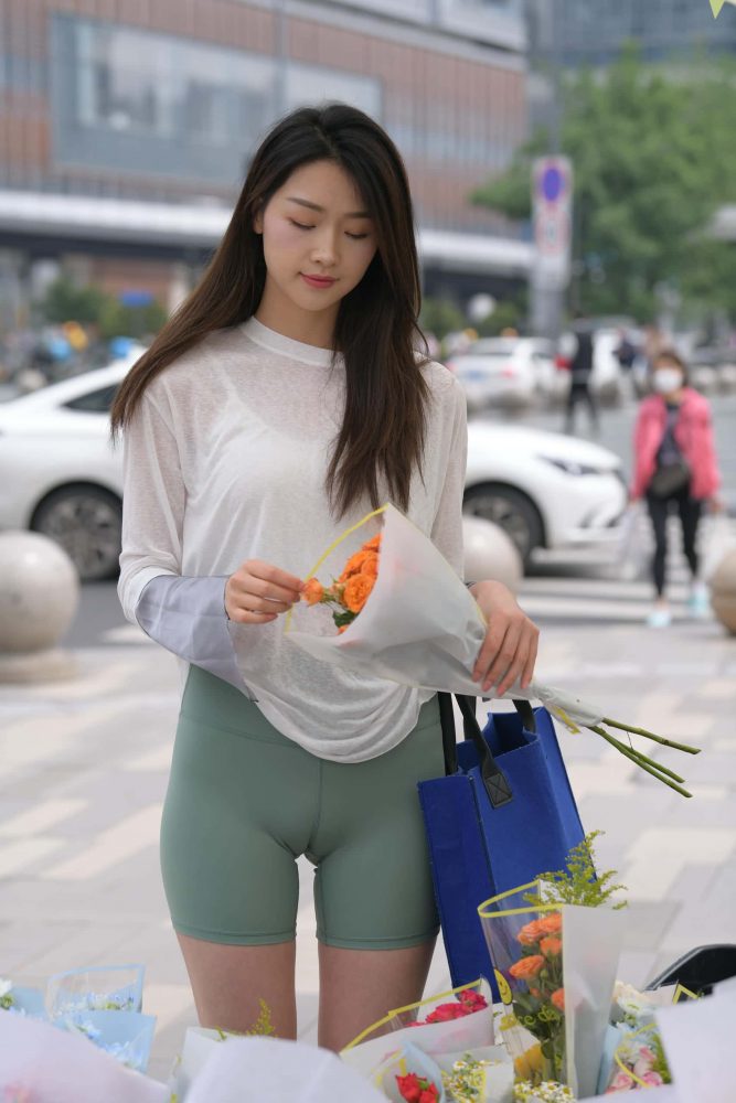 路边买花的白衣长发姑娘【884P】J5726-枫林图图