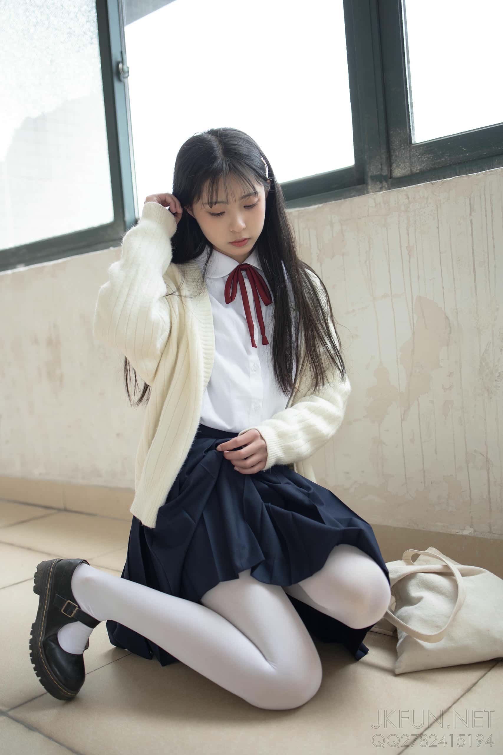 图片[3]-甜美可人的白丝姑娘【127P】J2555-枫林图图