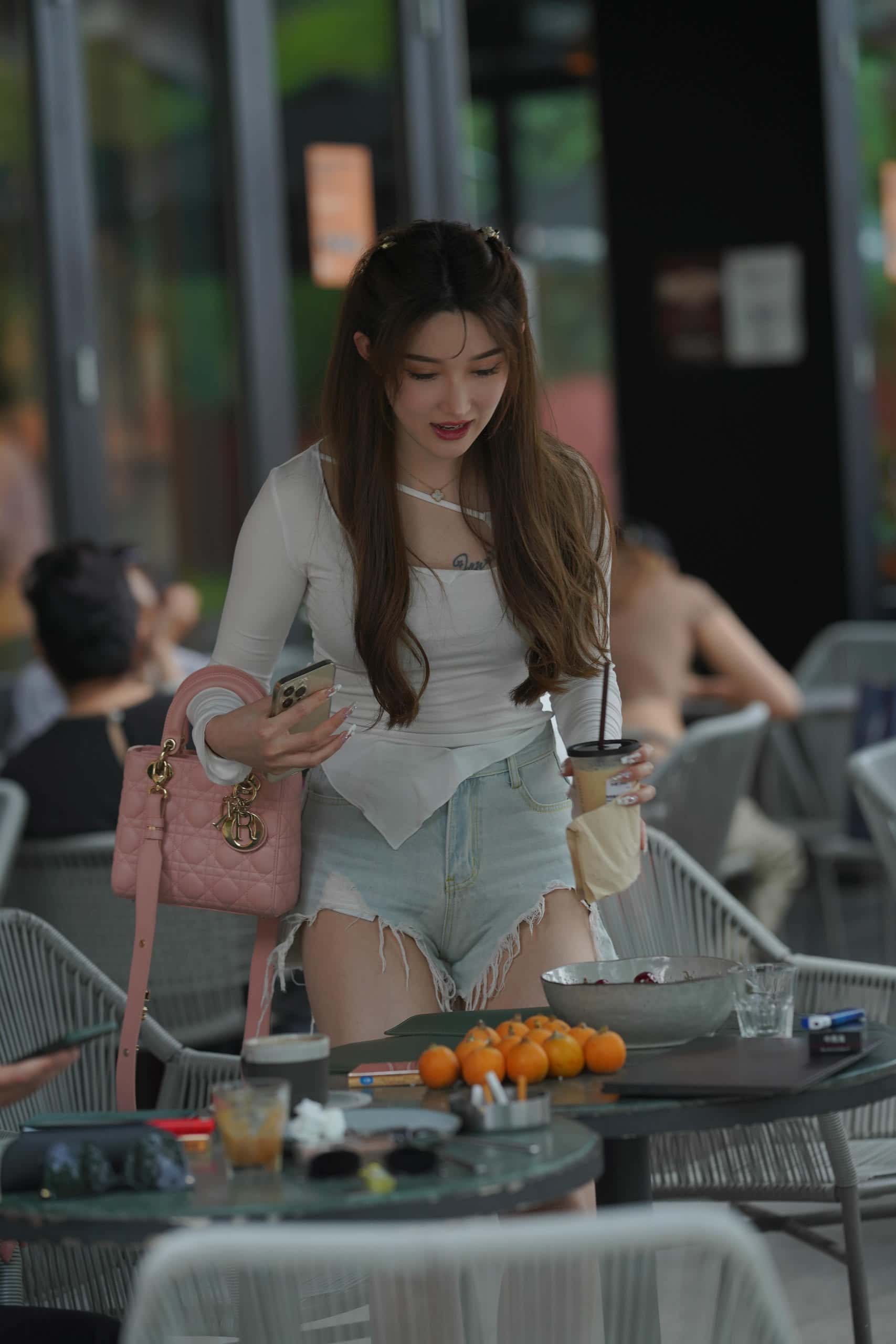 图片[5]-破洞牛仔短裤女孩【217P】J2994-枫林图图