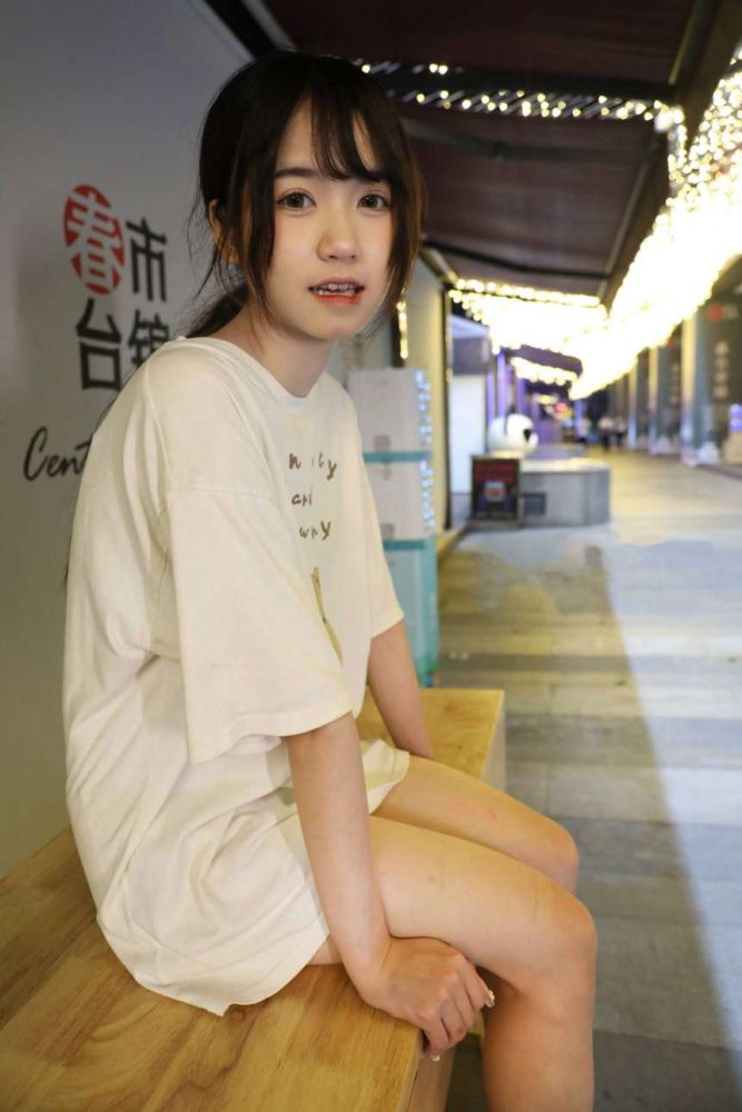 喜欢玩电竞的双马尾粉红女孩【65P】20026-枫林图图