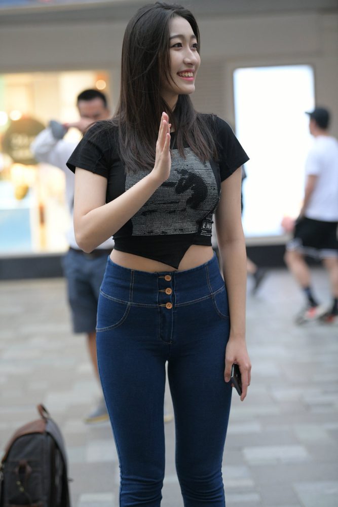紧身牛仔裤女人J2784 240P-6.66GB-枫林图图