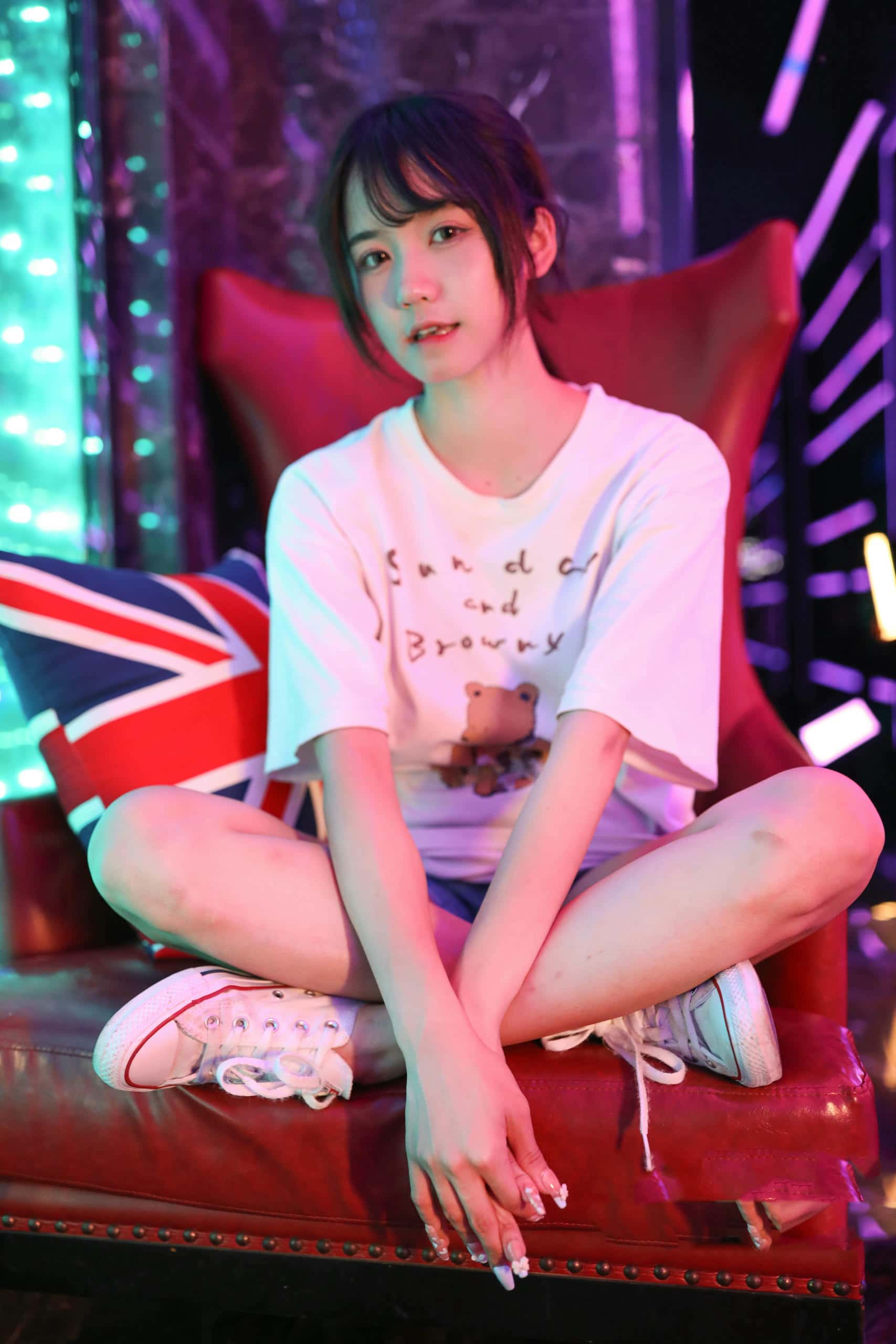 图片[2]-KTV里唱歌的长腿帆布鞋女孩【102P】J2002-枫林图图