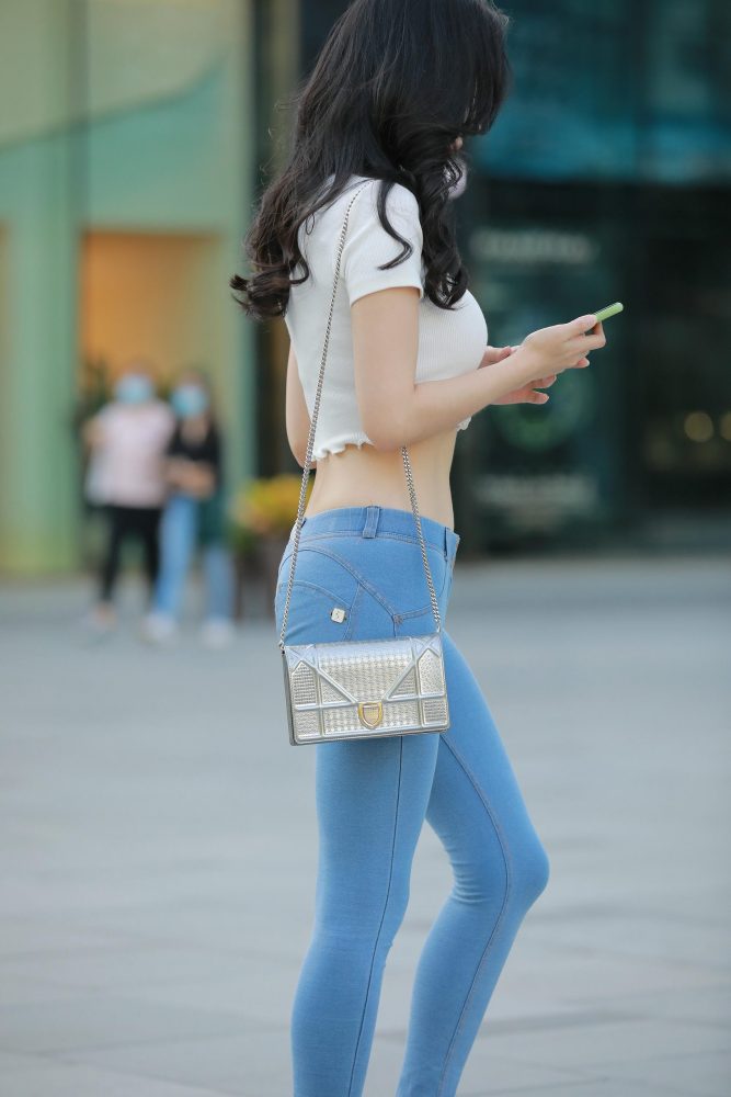 非常漂亮的紧身牛仔裤女孩【114P】J4016-枫林图图