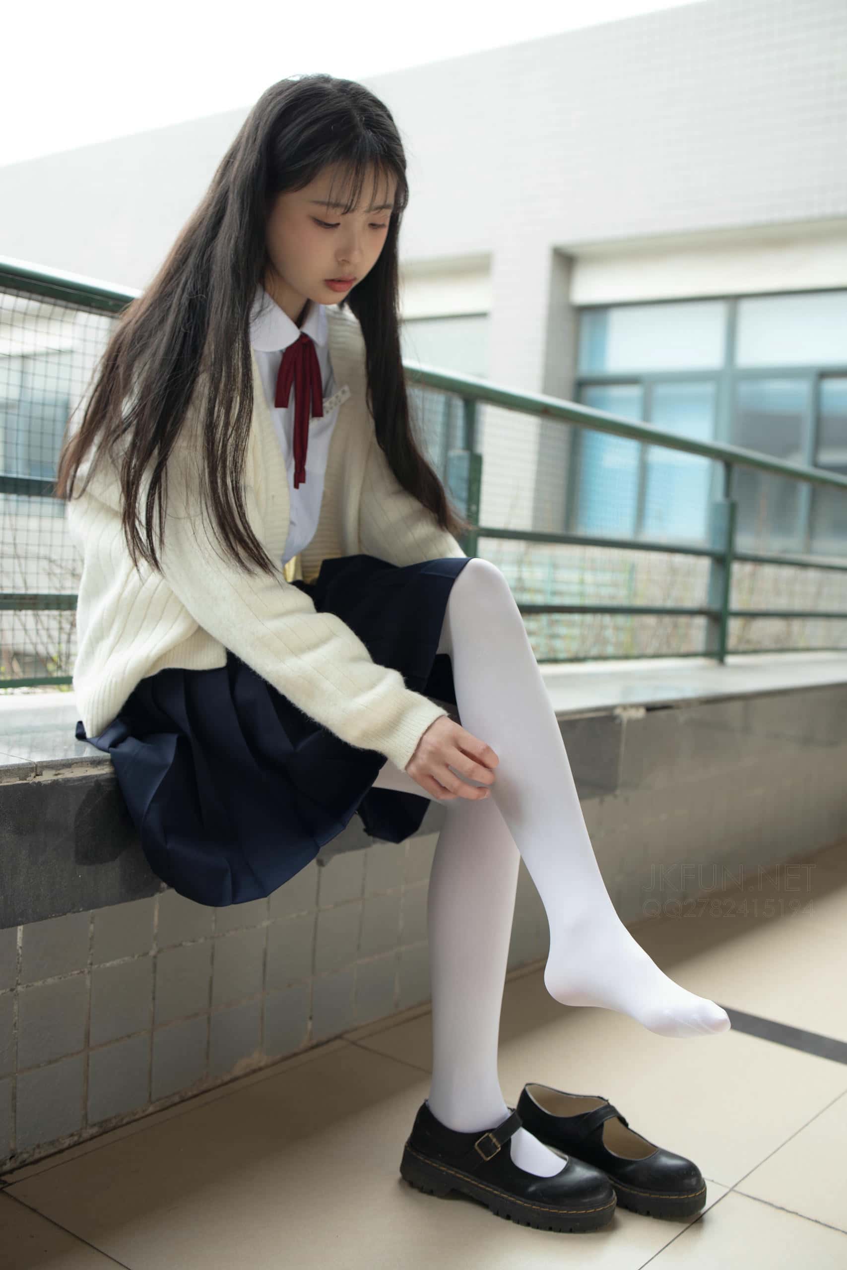图片[1]-甜美可人的白丝姑娘【127P】J2555-枫林图图