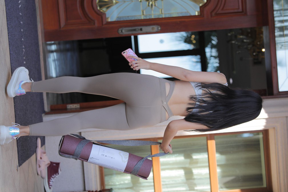 图片[5]-灰色瑜伽裤温柔的女孩【369P】00058-枫林图图