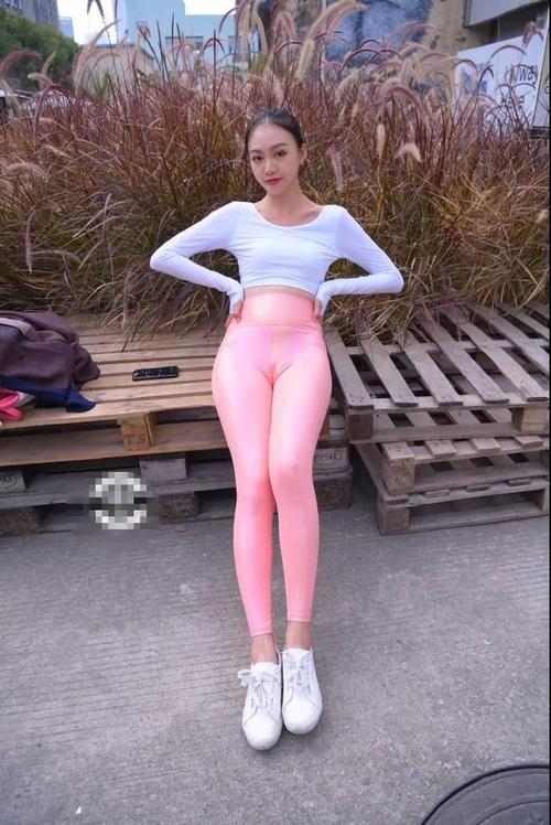 图片[2]-粉色紧身裤漂亮女孩 J1433 749P1V-20.0GB-枫林图图