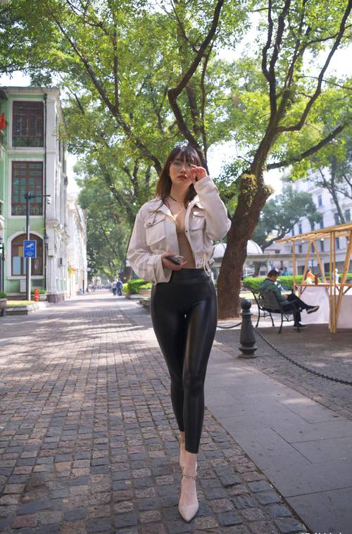 图片[2]-戴眼镜的皮裤女孩 J1473 1046P2V-35.5GB-枫林图图