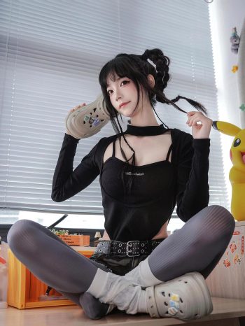 图片[5]-牛仔热裤+灰丝姑娘玩自拍-枫林图图