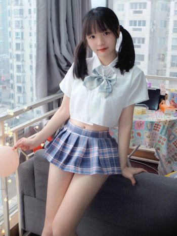 图片[7]-网格丝袜的清纯双马尾小姑娘-枫林图图