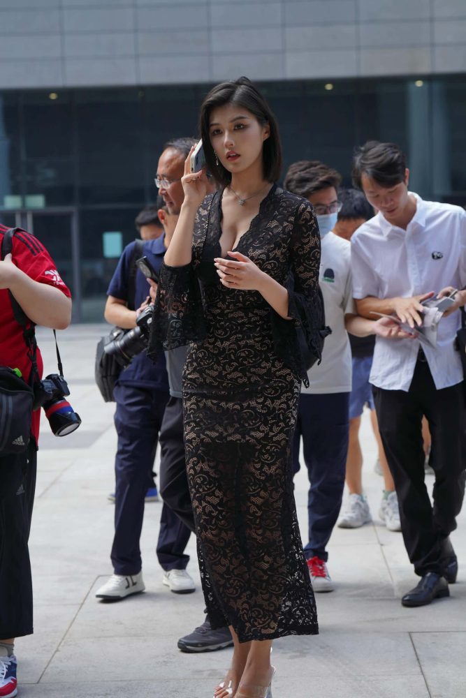 穿黑色透明长裙的姑娘【175P】J8257-枫林图图