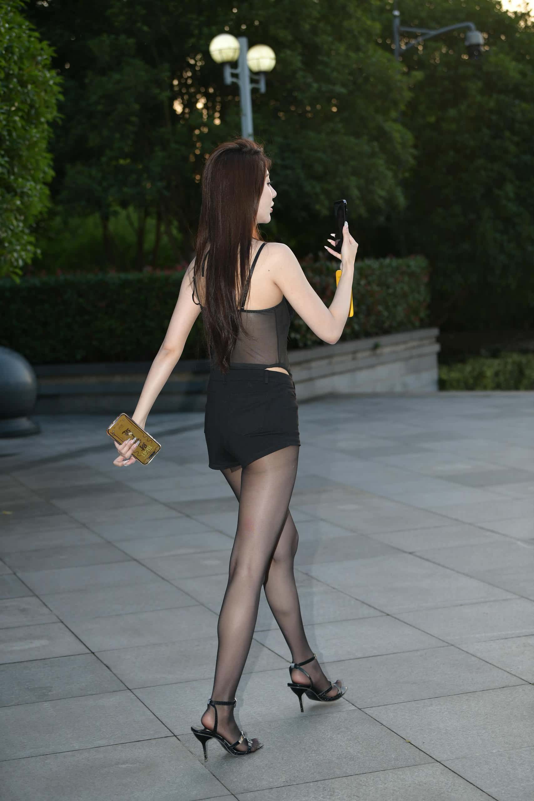 图片[4]-黑丝热裤透色上衣女孩【73P】J7833-枫林图图
