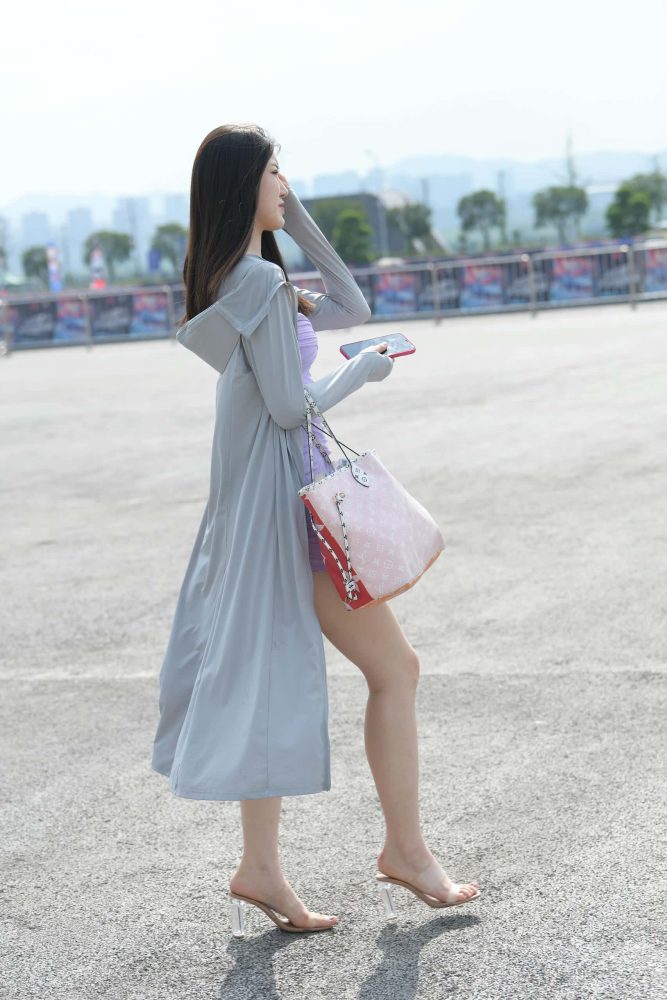 迷人紫色修身裙【64P】P8258-枫林图图