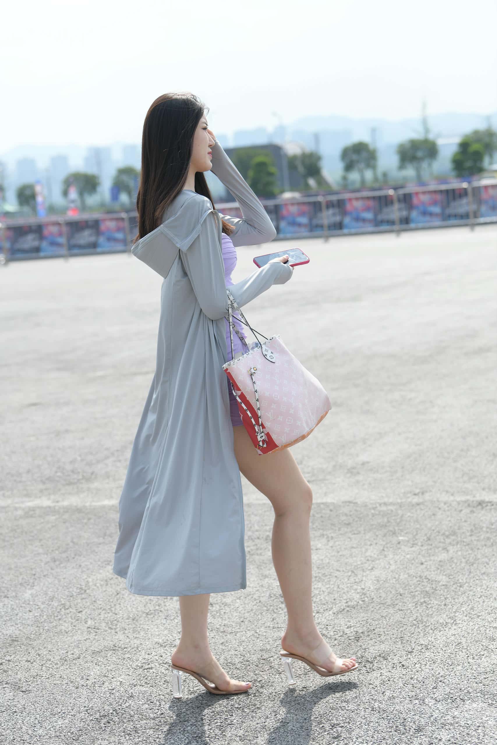 图片[2]-迷人紫色修身裙【64P】P8258-枫林图图