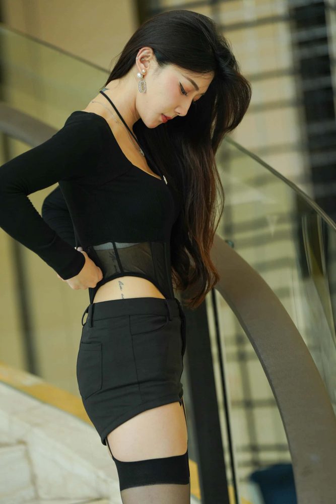 黑色纯欲系小姐姐【84P】J8063-枫林图图