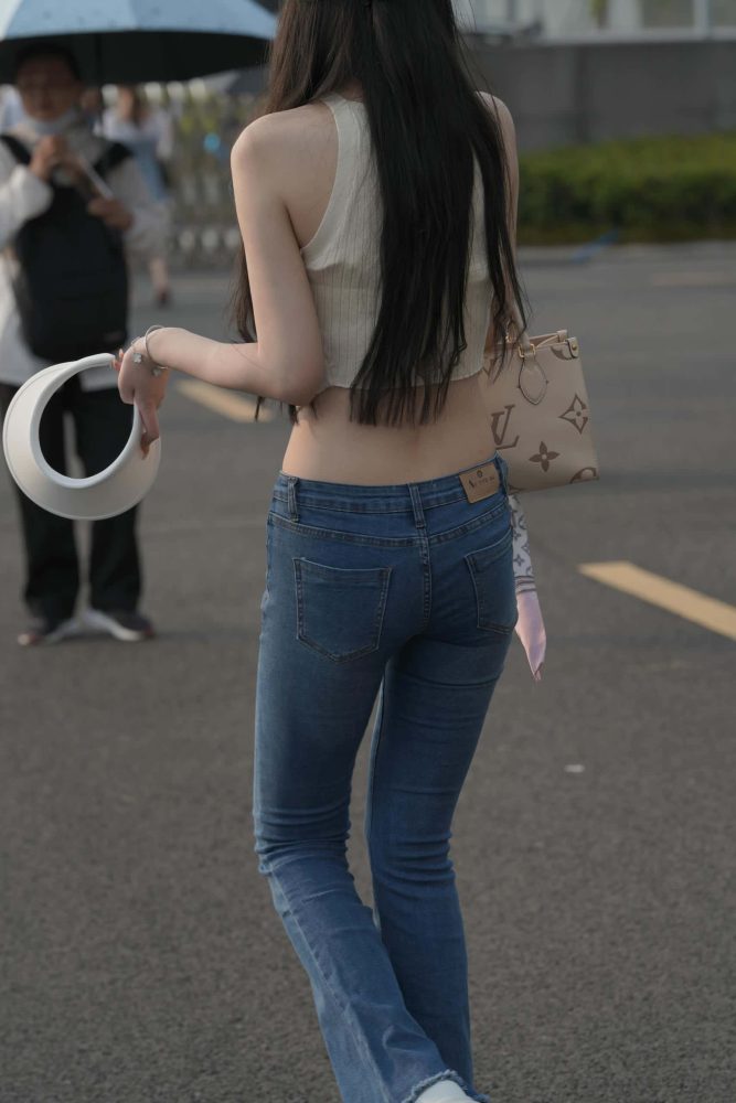 清纯喇叭牛仔裤女孩 【79P】J3591-枫林图图